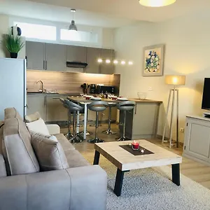 Appartement Les Volets Rouges, Cavaillon
