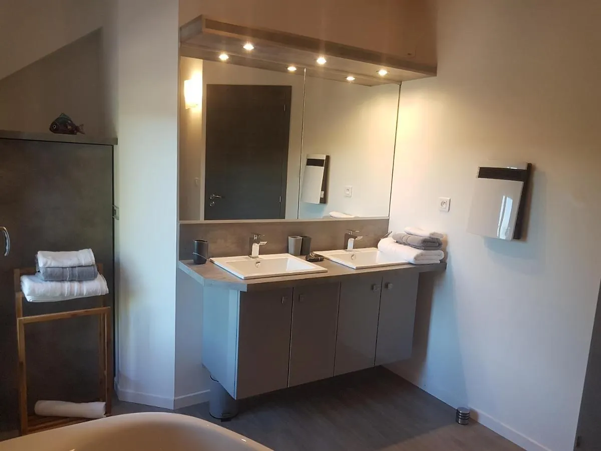 Mas Des Fugueyrolles Bed & Breakfast Cavaillon