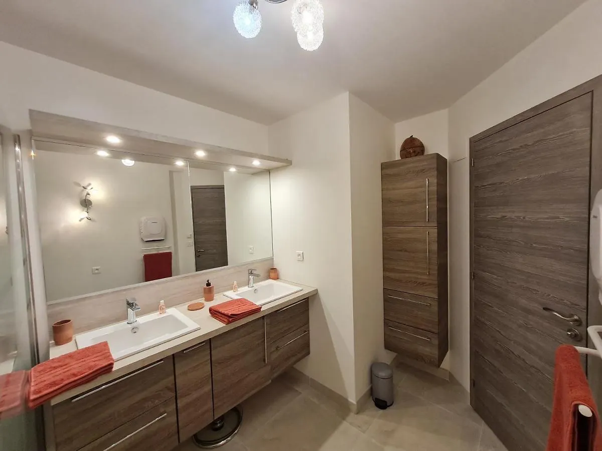 Mas Des Fugueyrolles Bed & Breakfast Cavaillon