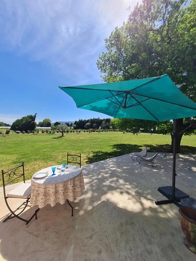 Mas Des Fugueyrolles Bed & Breakfast Cavaillon